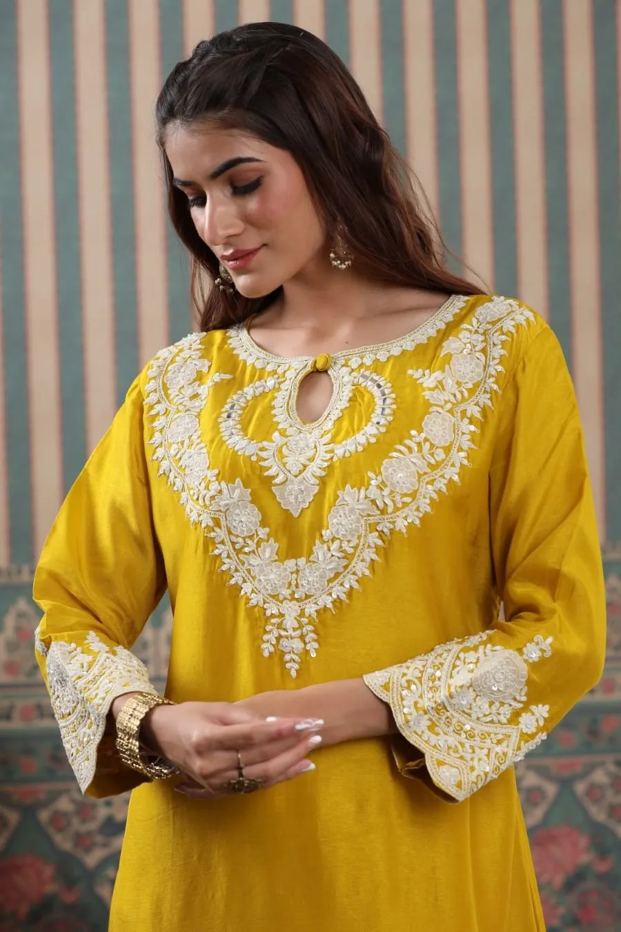 Floral Embroidered Chanderi Silk Asymmetrical Kurta With Pants